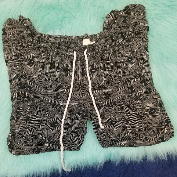 Roxy Other - Roxy Black & White Tribal Lounge Pants